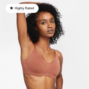 Women’s Nike M (A-B) Alate Minimalist